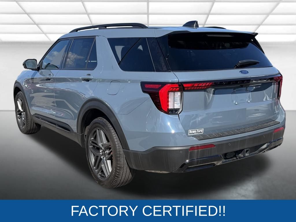 Used 2025 Ford Explorer - photo 7
