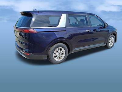 Used 2023 Kia Carnival - photo 1