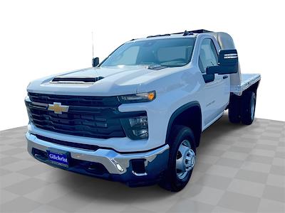 New 2025 Chevrolet Silverado 3500 Regular Cab Flatbed Truck for sale #CM5330 - photo 1