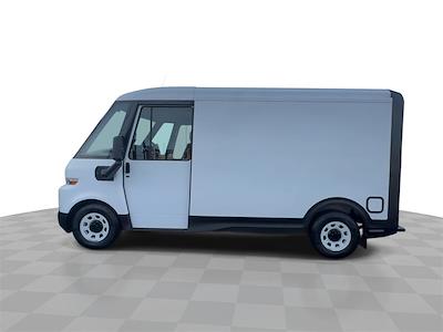 New 2025 Chevrolet BrightDrop 400 Step Van / Walk-in for sale #CM5375 - photo 2