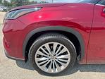 Used 2023 Toyota Highlander Platinum for sale #54543871 - photo 22