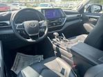 Used 2023 Toyota Highlander Platinum for sale #54543871 - photo 34