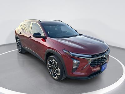 Used 2024 Chevrolet Trax - photo 1