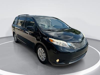 Used 2014 Toyota Sienna L Minivan for sale #C9237441 - photo 1