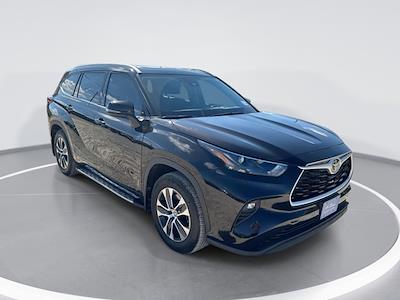 Used 2022 Toyota Highlander XLE for sale #C9241071 - photo 1
