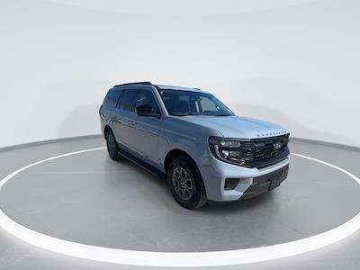 Used 2025 Ford Expedition - photo 1
