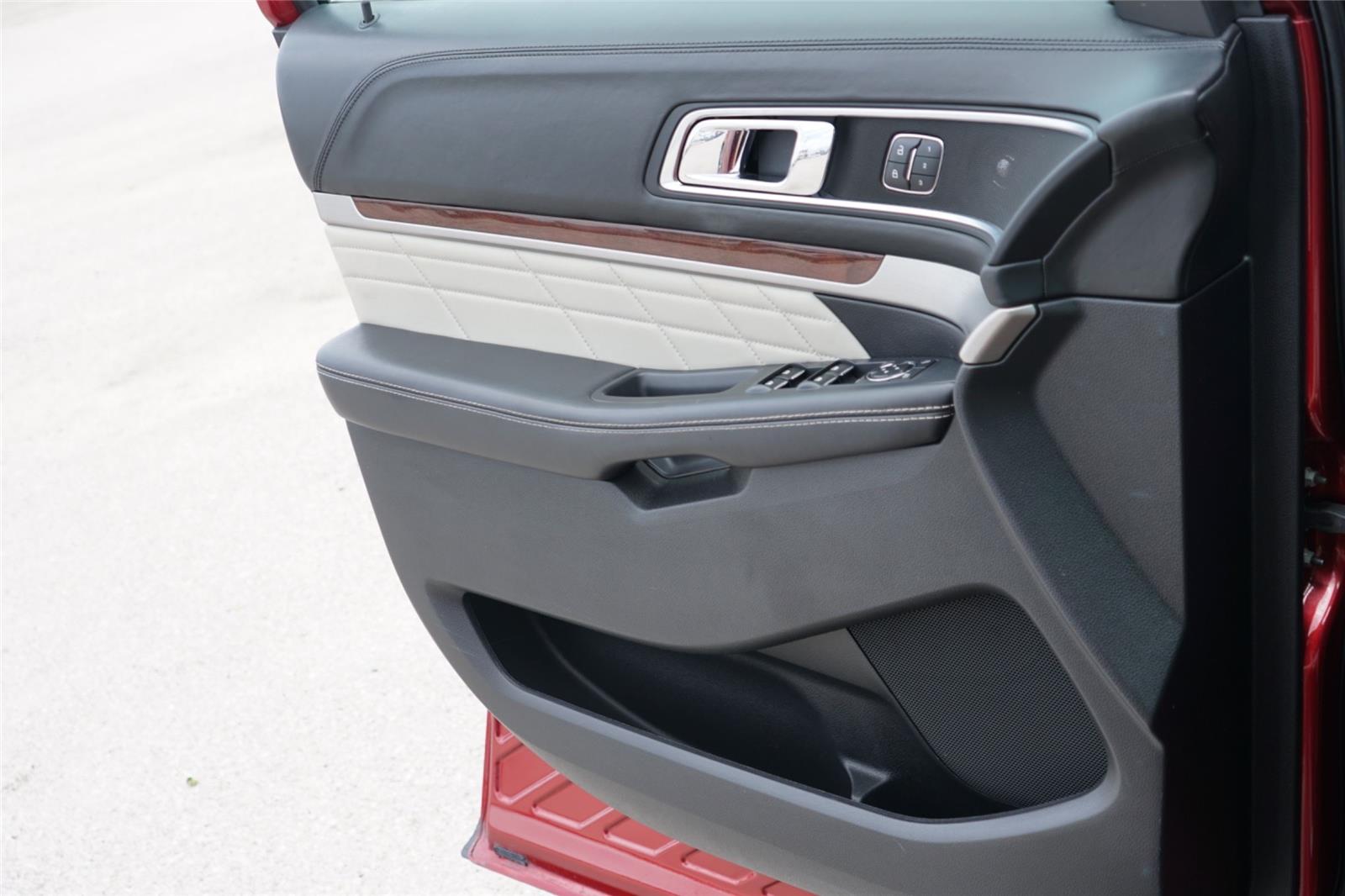 Used 2016 Ford Explorer - photo 22