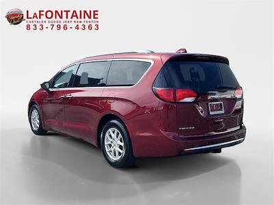 Used 2020 Chrysler Pacifica Touring Minivan for sale #25U1420A - photo 2