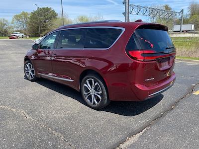 2021 Chrysler Pacifica AWD Minivan for sale #25U1434A - photo 2