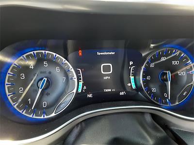 2021 Chrysler Pacifica AWD Minivan for sale #25U2023A - photo 2
