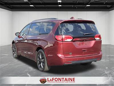 2020 Chrysler Pacifica FWD Minivan for sale #26U74A - photo 2