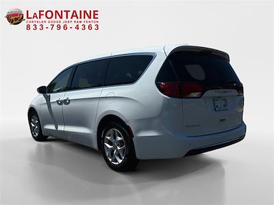 2020 Chrysler Pacifica FWD Minivan for sale #5U0410S - photo 2