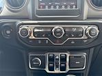 2021 Jeep Gladiator Crew Cab 4x4 Pickup for sale #5U0480N - photo 10
