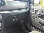 2021 Jeep Gladiator Crew Cab 4x4 Pickup for sale #5U0480N - photo 17