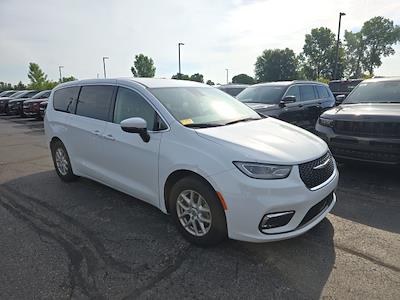 2023 Chrysler Pacifica FWD Minivan for sale #5U0542N - photo 1