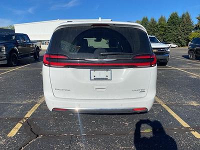 2022 Chrysler Pacifica AWD Minivan for sale #5U0698N - photo 2