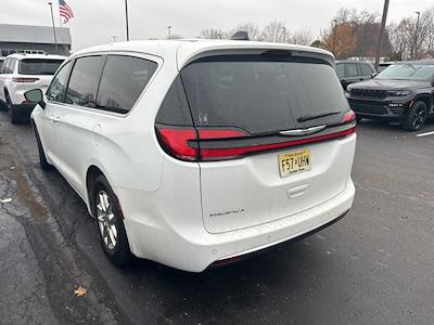 2024 Chrysler Pacifica FWD Minivan for sale #5U0788P - photo 1