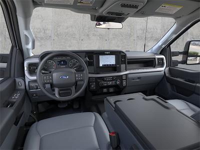 New 2026 Ford F-550 - photo 1