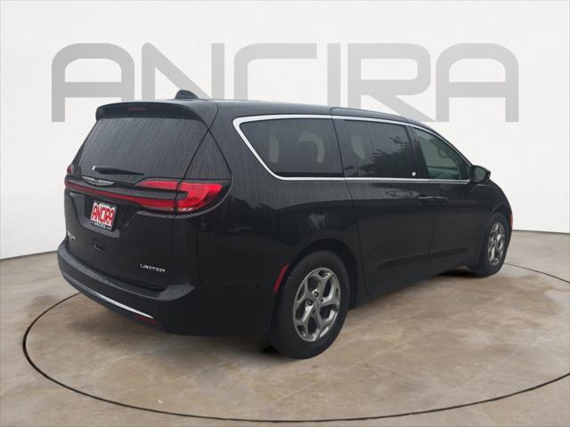 Used 2024 Chrysler Pacifica - photo 11