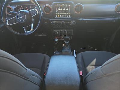 Used 2022 Jeep Gladiator - photo 1