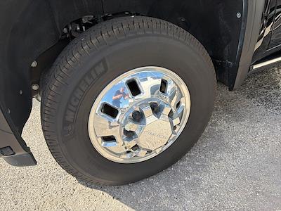 Used 2024 GMC Sierra 3500 Denali Ultimate Crew Cab for sale #G177730A - photo 2