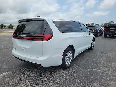 2023 Chrysler Pacifica FWD Minivan for sale #U535302 - photo 2