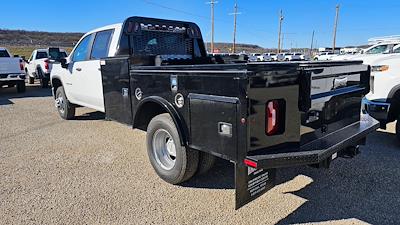 2024 Chevrolet Silverado 3500 Crew Cab 4WD, Knapheide PGTB Utility Gooseneck Flatbed Truck for sale #541993 - photo 2