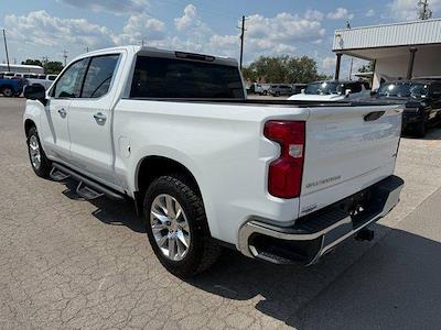 2020 Chevrolet Silverado 1500 Crew Cab 4WD Pickup for sale #551458A - photo 2