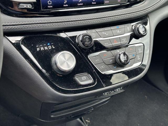 Used 2023 Chrysler Pacifica - photo 29