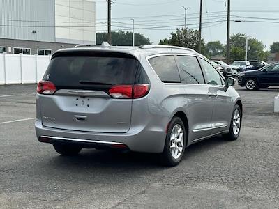 2020 Chrysler Pacifica FWD Minivan for sale #Q25494A - photo 2