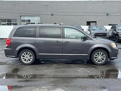 Used 2019 Dodge Grand Caravan - photo 1