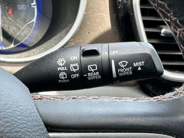Used 2017 Chrysler Pacifica - photo 32