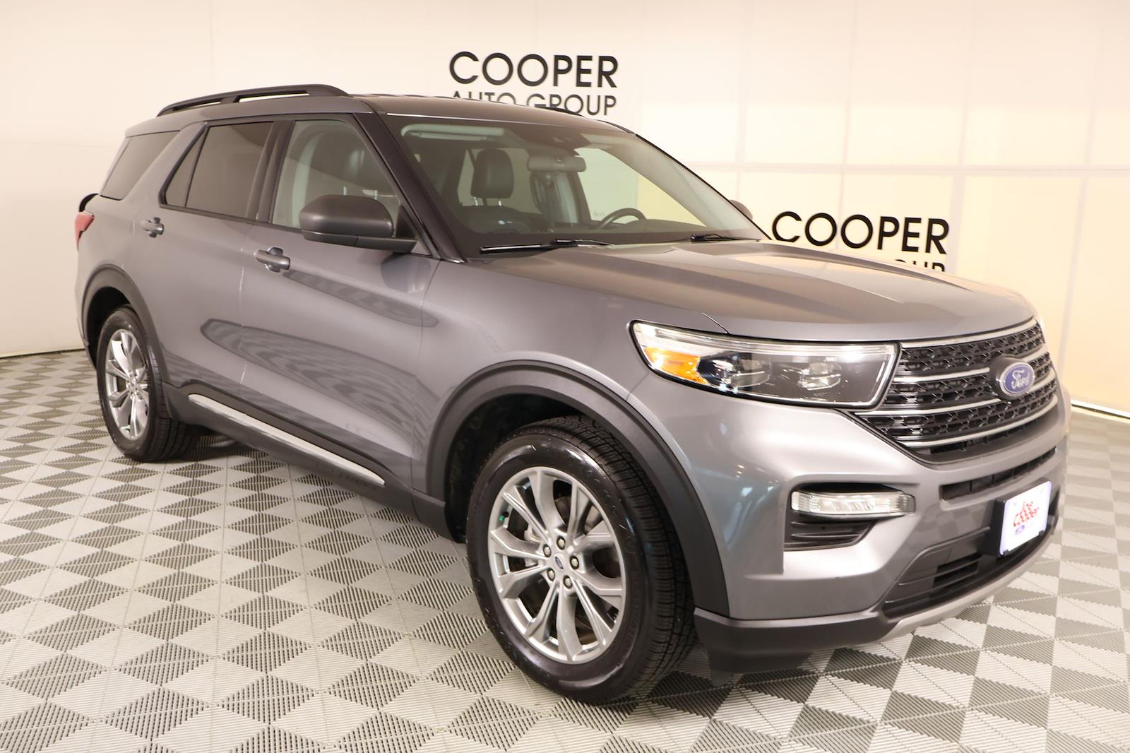 Used 2022 Ford Explorer - photo 1