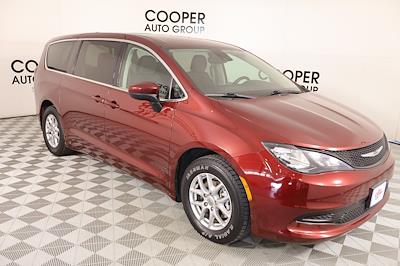 Used 2023 Chrysler Voyager - photo 1