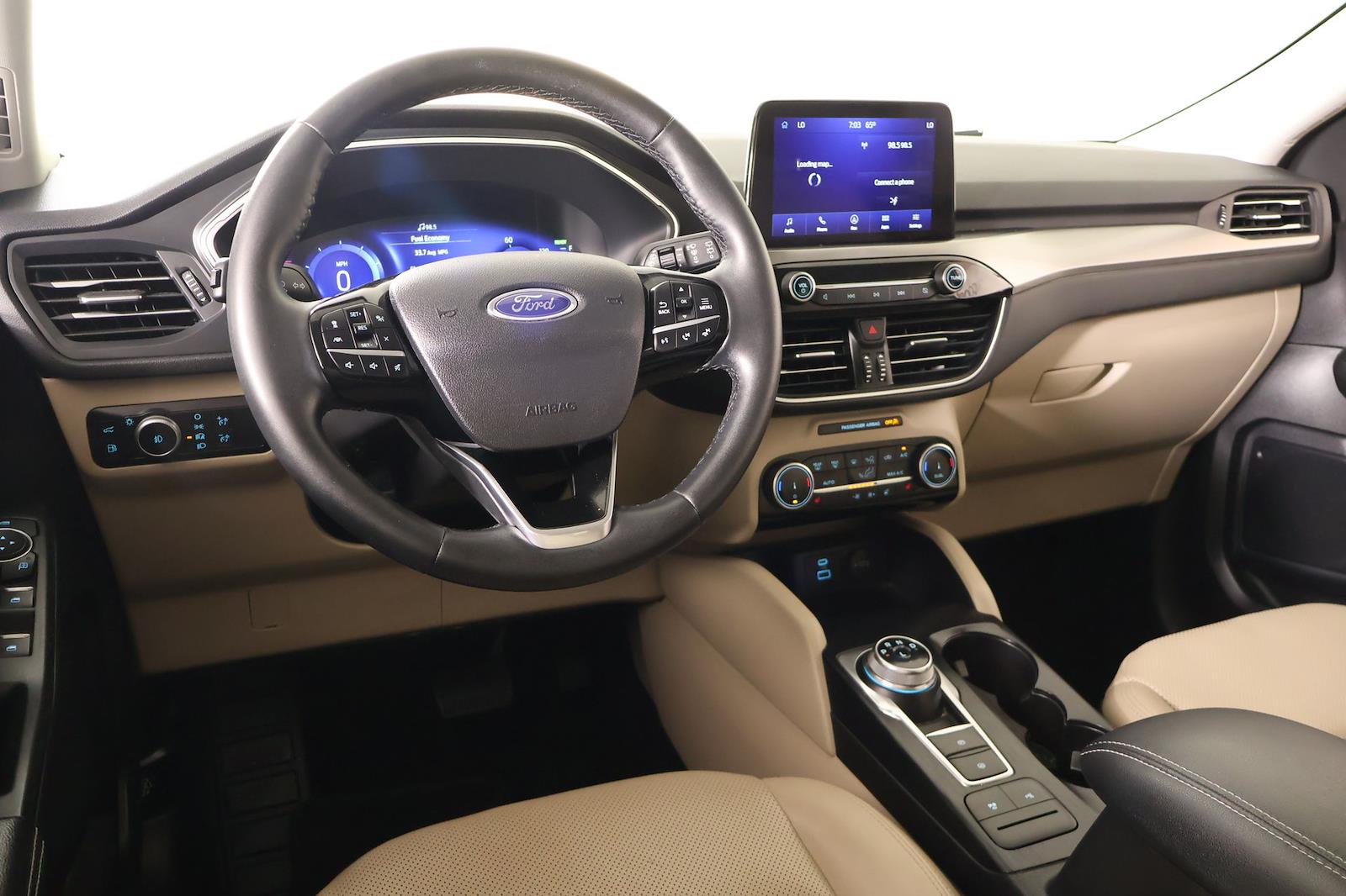 Used 2022 Ford Escape - photo 2