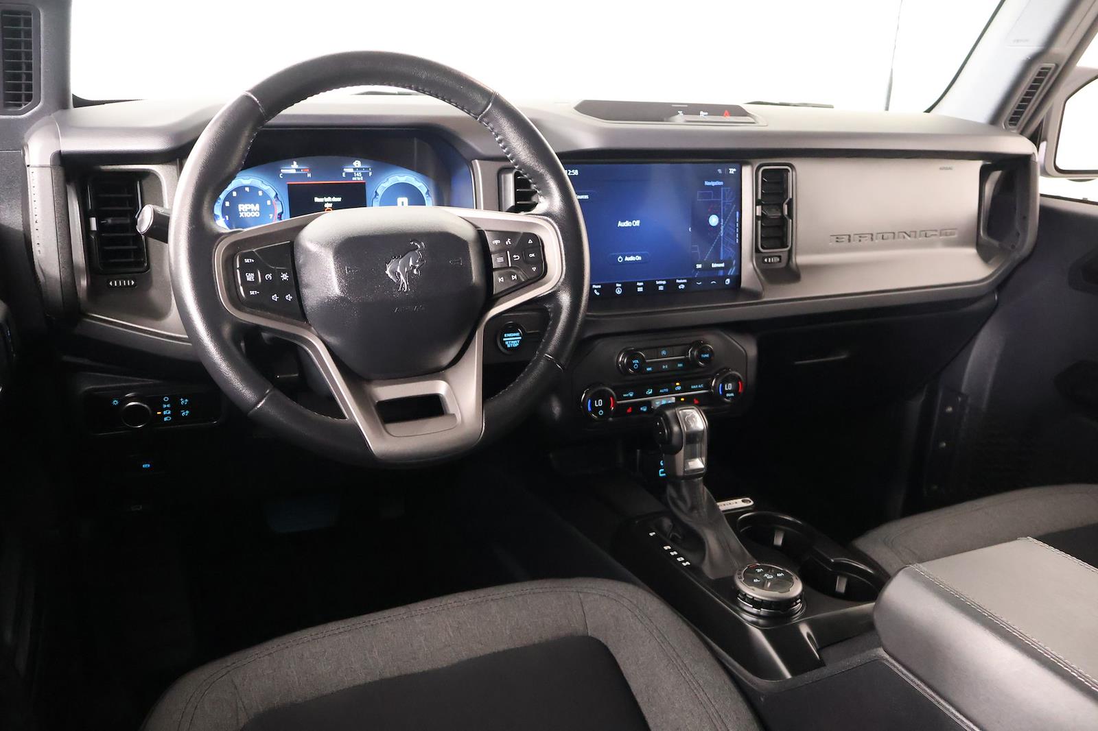 Used 2025 Ford Bronco - photo 2
