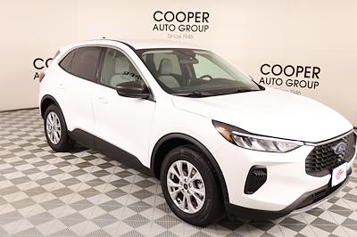 Used 2024 Ford Escape - photo 1