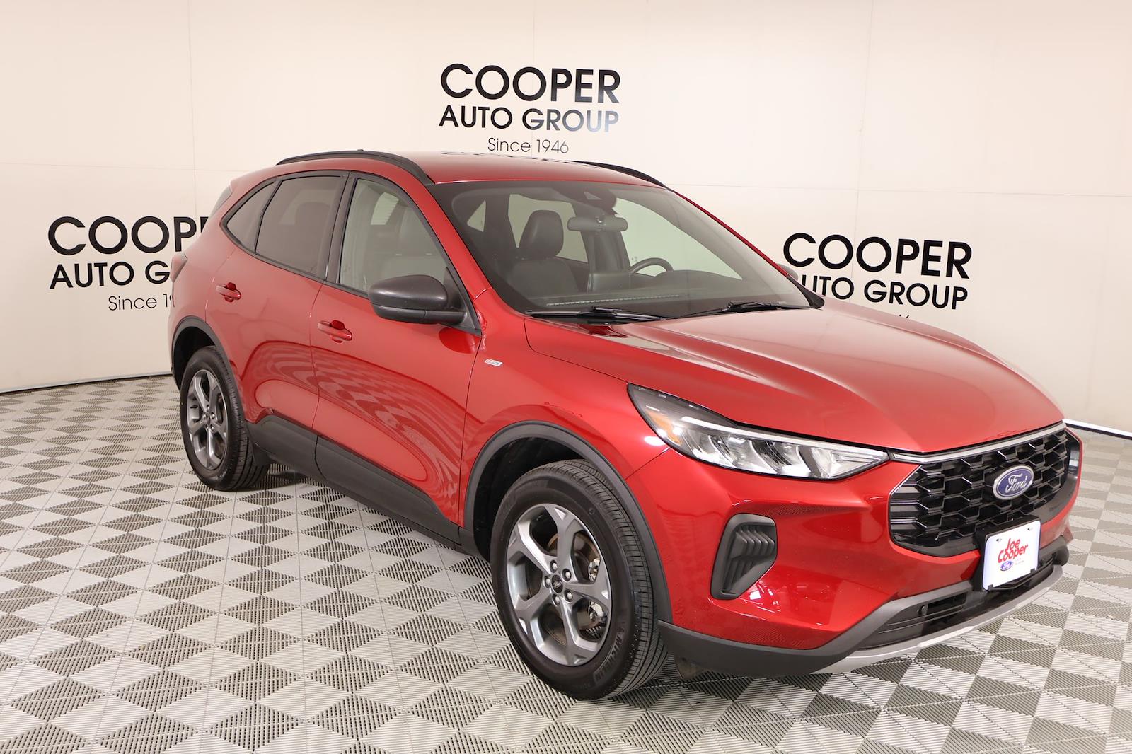 Used 2025 Ford Escape - photo 1