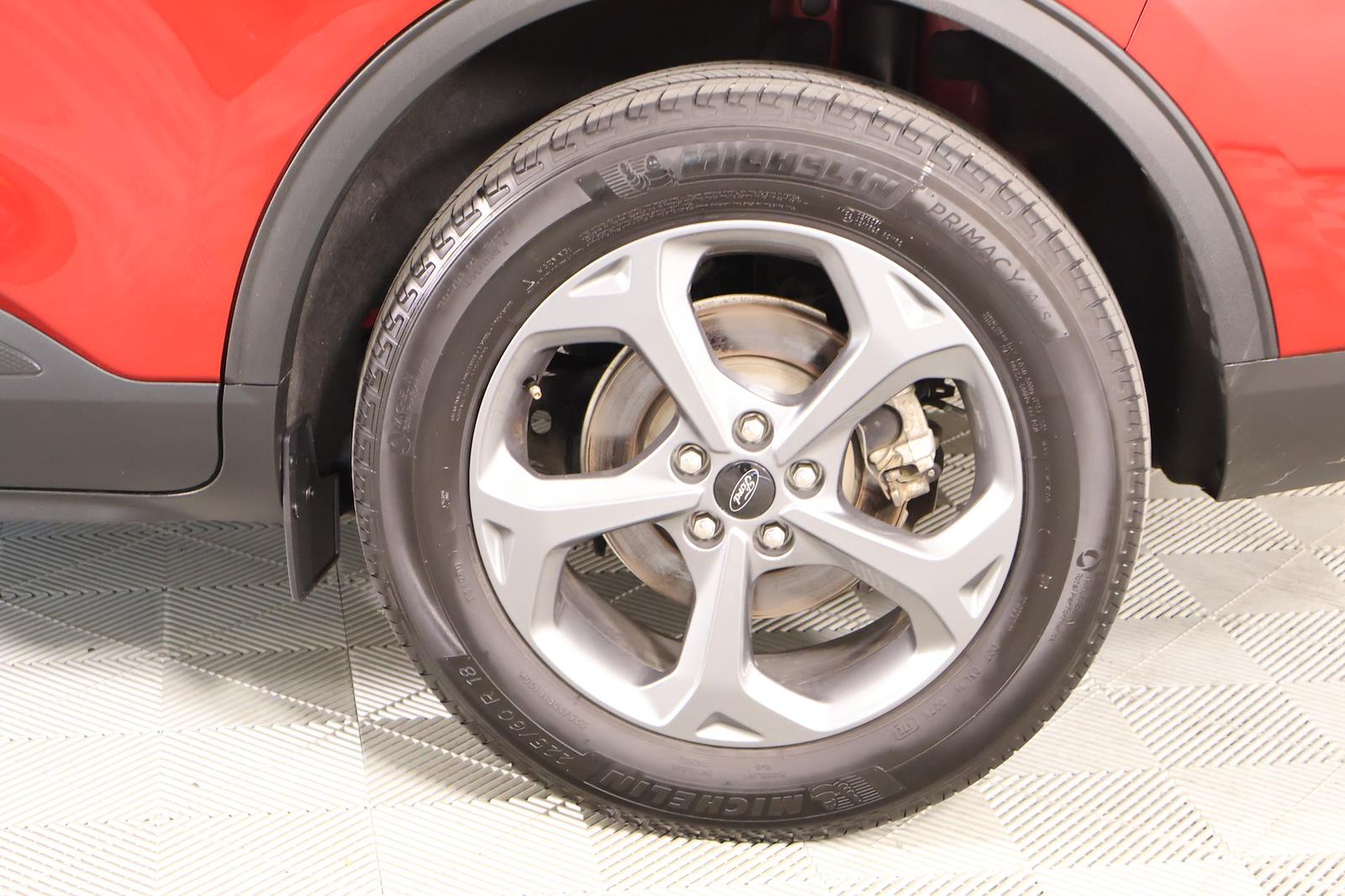 Used 2025 Ford Escape - photo 19