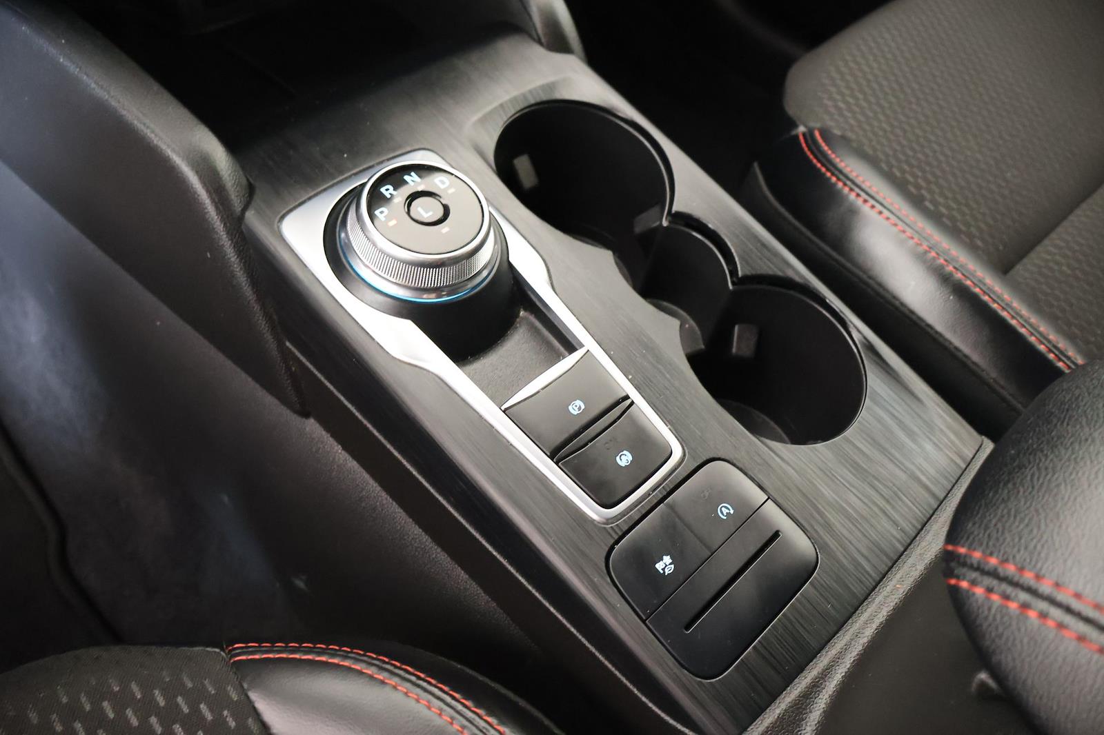 Used 2025 Ford Escape - photo 9