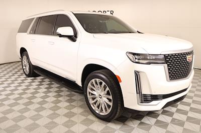 Used 2023 Cadillac Escalade ESV - photo 1