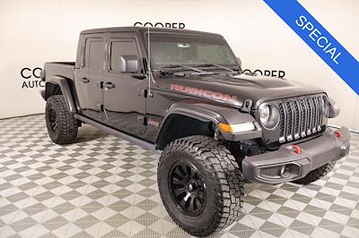 Used 2021 Jeep Gladiator - photo 1