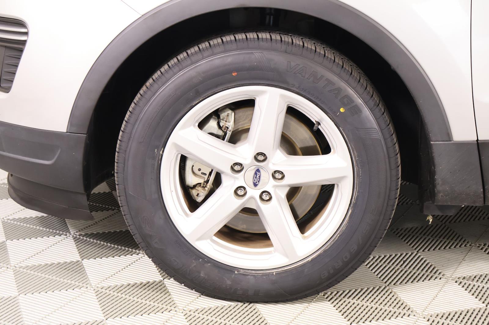 Used 2019 Ford Explorer - photo 18