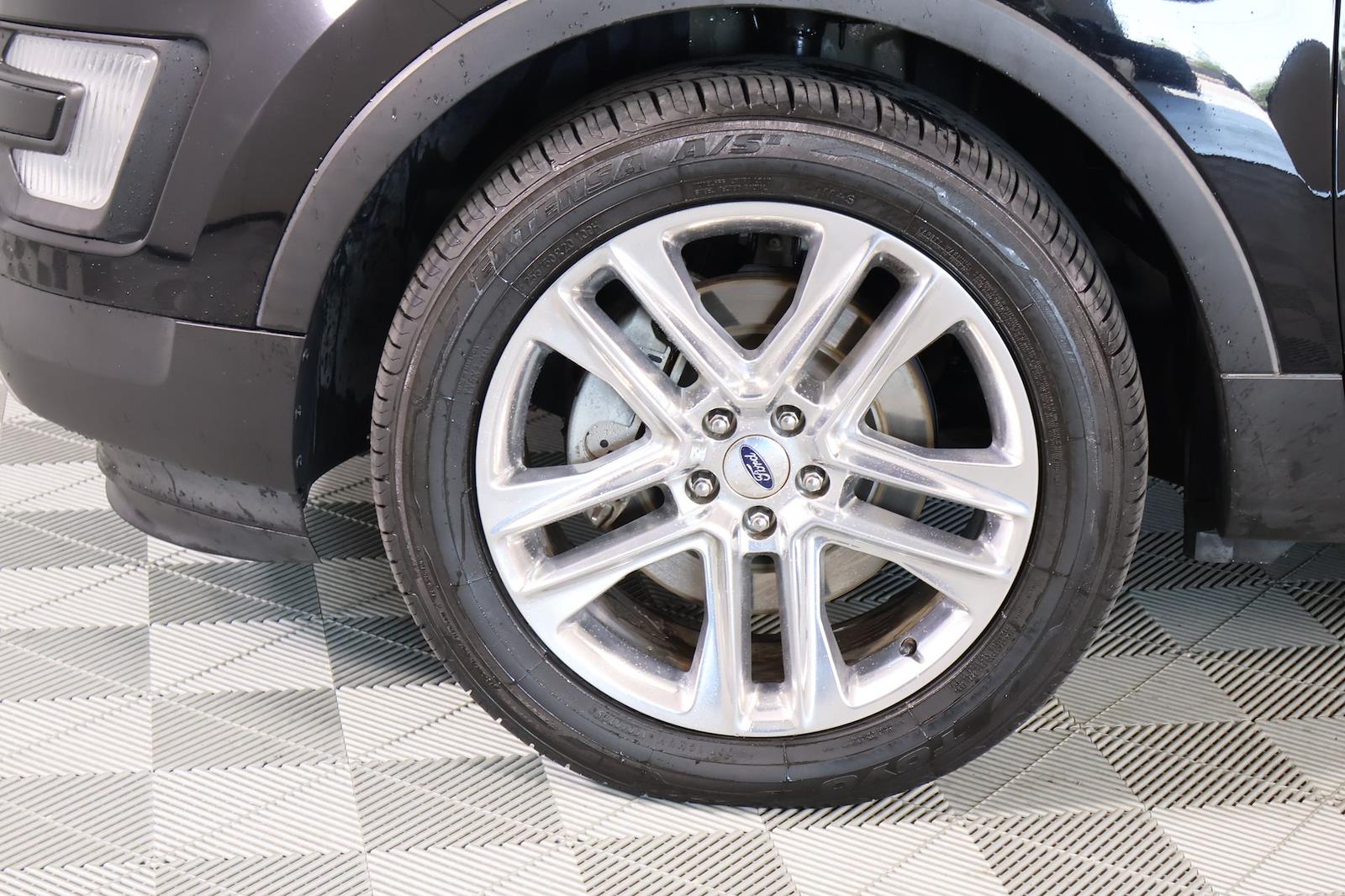 Used 2017 Ford Explorer - photo 19