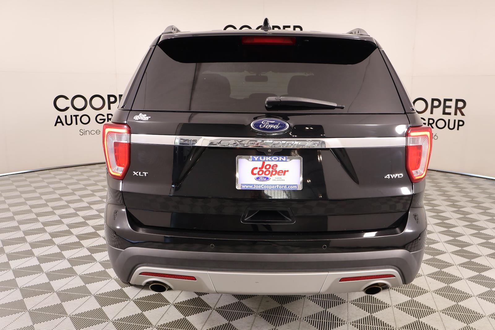 Used 2017 Ford Explorer - photo 23