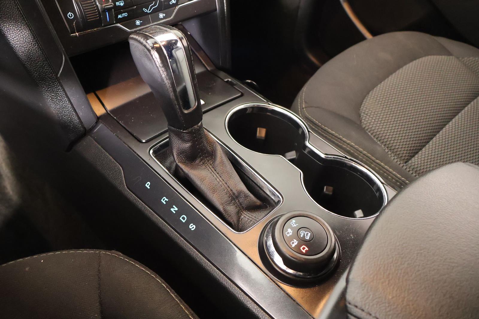 Used 2017 Ford Explorer - photo 10