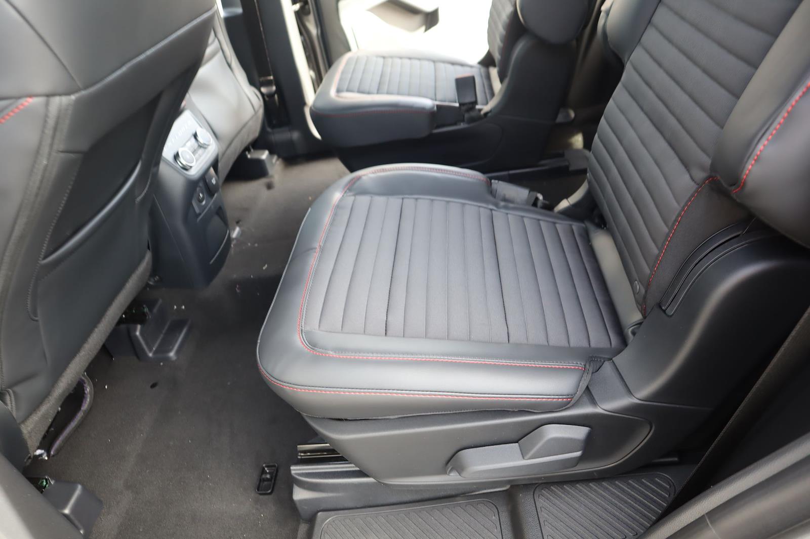 New 2026 Ford Explorer - photo 15