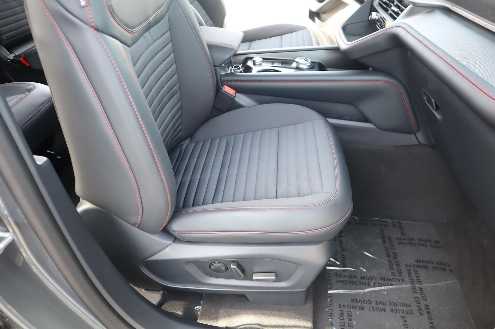 New 2026 Ford Explorer - photo 17