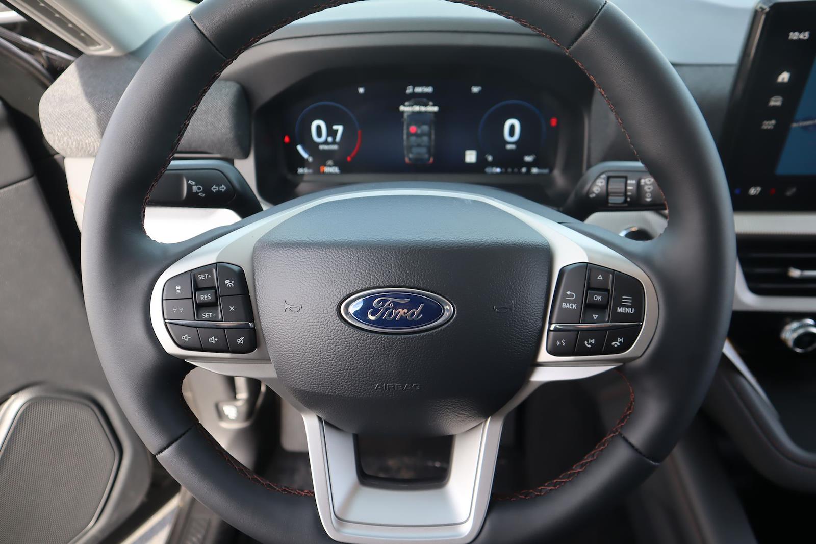 New 2026 Ford Explorer - photo 7