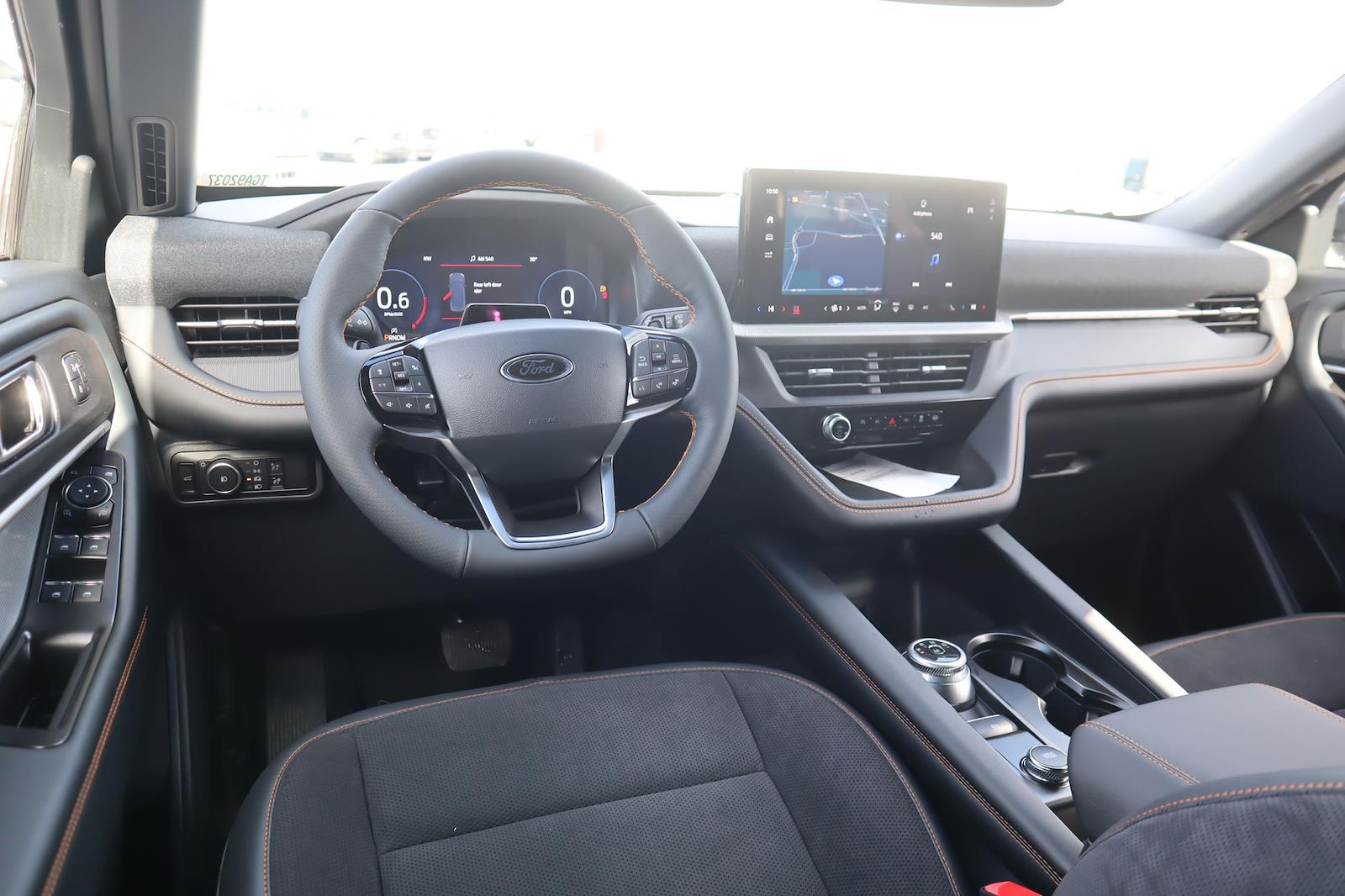 New 2026 Ford Explorer - photo 2